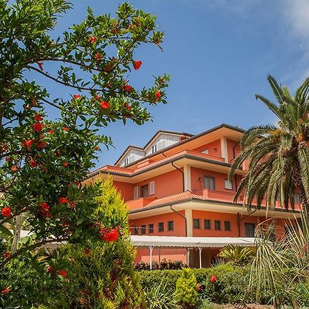 Hotel Le Rotonde Massaciuccoli Ngoại thất bức ảnh