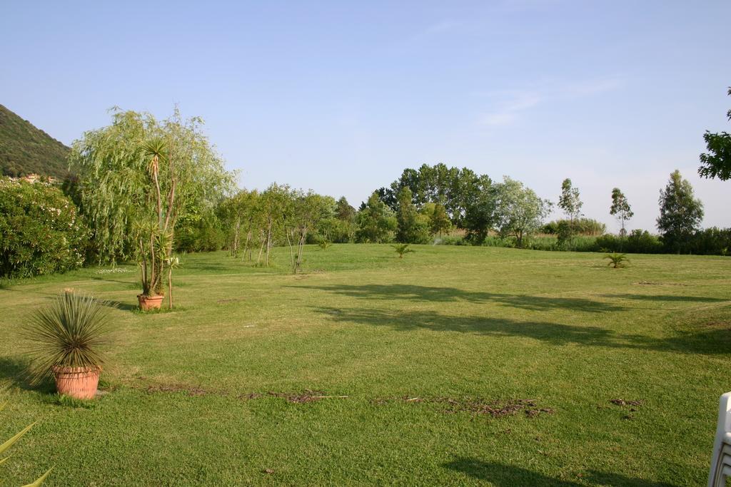 Hotel Le Rotonde Massaciuccoli Ngoại thất bức ảnh