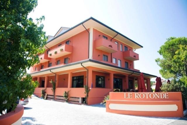 Hotel Le Rotonde Massaciuccoli Ngoại thất bức ảnh