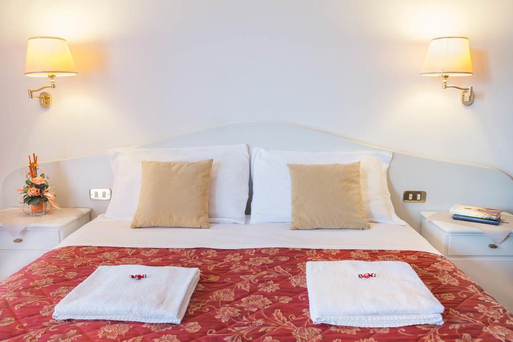 Hotel Le Rotonde Massaciuccoli Ngoại thất bức ảnh